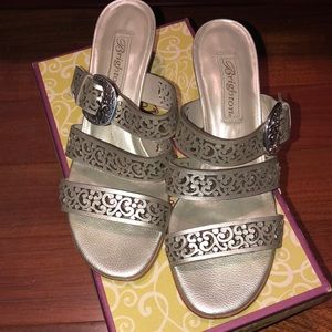 Ladies Brighton sandals. Size 8.